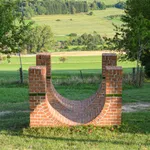 Kopfüber - oder Tempel für die Antipoden von Hannes Forster am Kunstweg oberer Neckar auf dem Hohenkarpfen, Hausen ob Verena