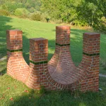 Kopfüber - oder Tempel für die Antipoden von Hannes Forster am Kunstweg oberer Neckar auf dem Hohenkarpfen, Hausen ob Verena